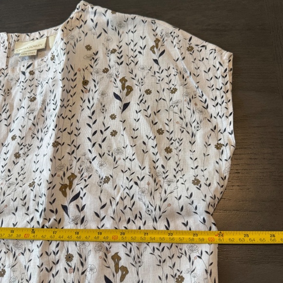 Cynthia Rowley Women’s 100% Linen Button Back Floral Top Size M - Picture 4 of 7